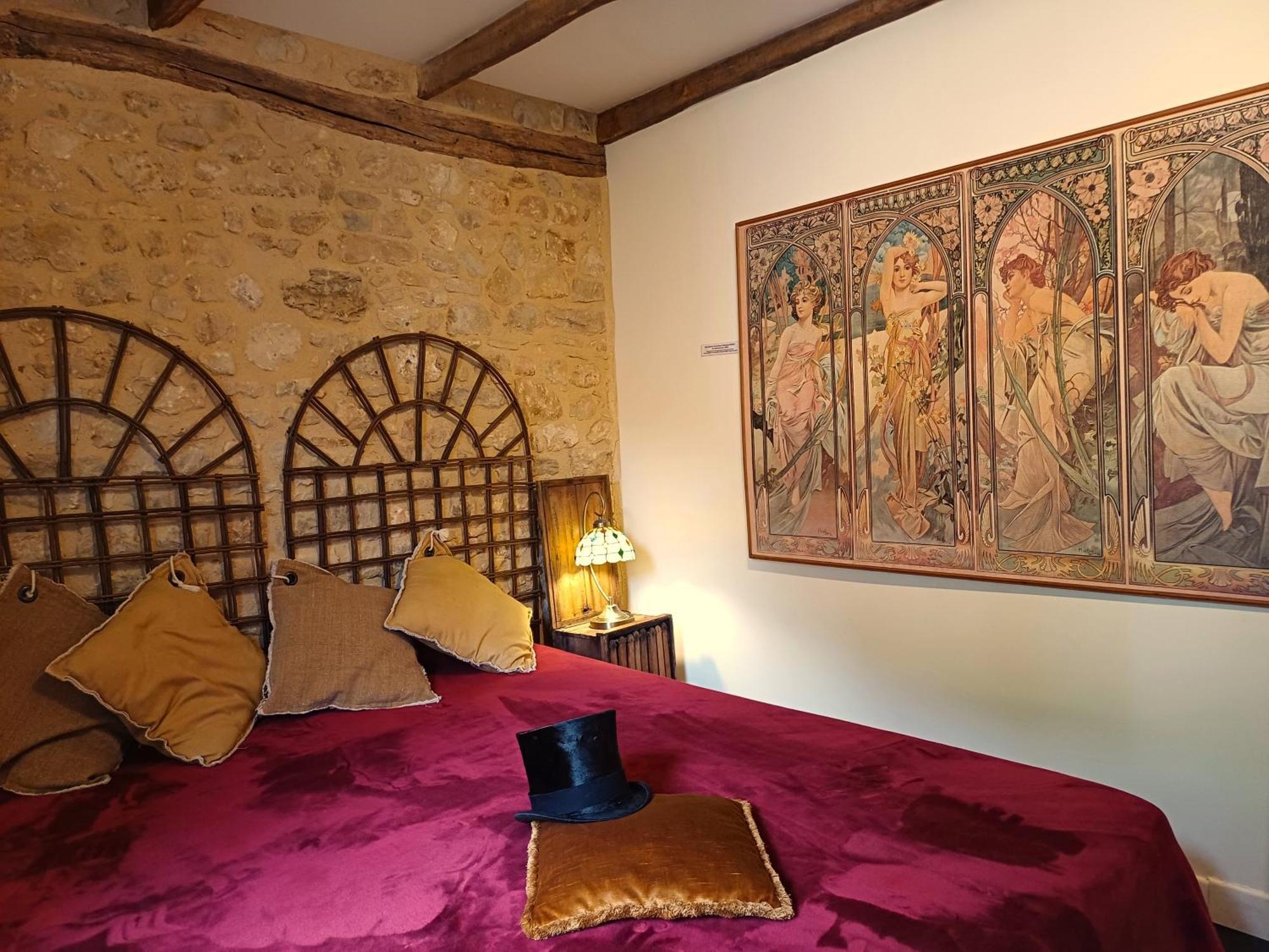 Au Pied Du Chateau - 5 A 11 Personnes - Baignade-Canoe-Piste Cyclable A 100 M Castelnaud La Chapelle Luaran gambar
