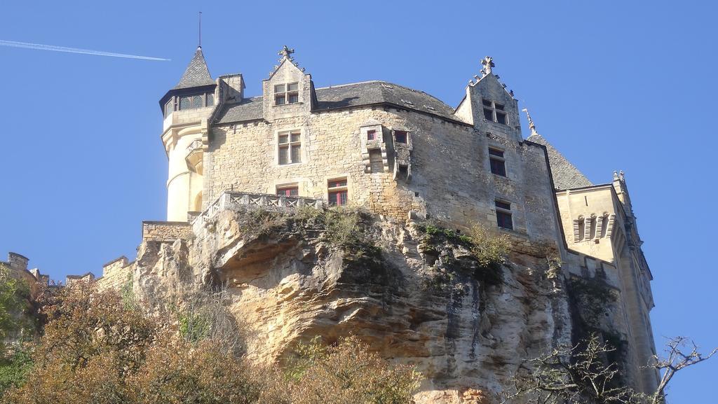 Au Pied Du Chateau - 5 A 11 Personnes - Baignade-Canoe-Piste Cyclable A 100 M Castelnaud La Chapelle Luaran gambar