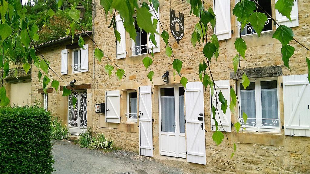 Au Pied Du Chateau - 5 A 11 Personnes - Baignade-Canoe-Piste Cyclable A 100 M Castelnaud La Chapelle Luaran gambar