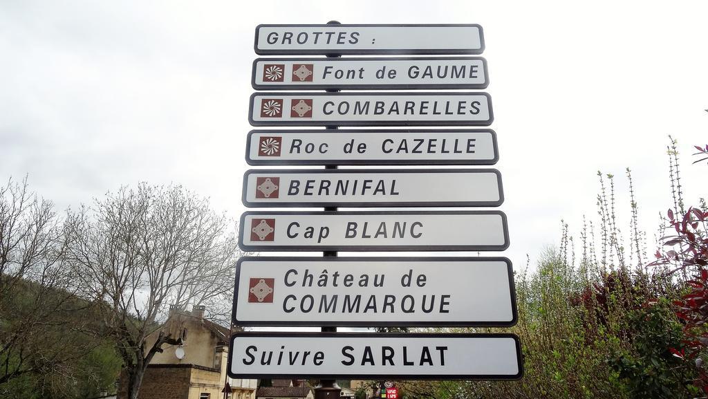 Au Pied Du Chateau - 5 A 11 Personnes - Baignade-Canoe-Piste Cyclable A 100 M Castelnaud La Chapelle Luaran gambar